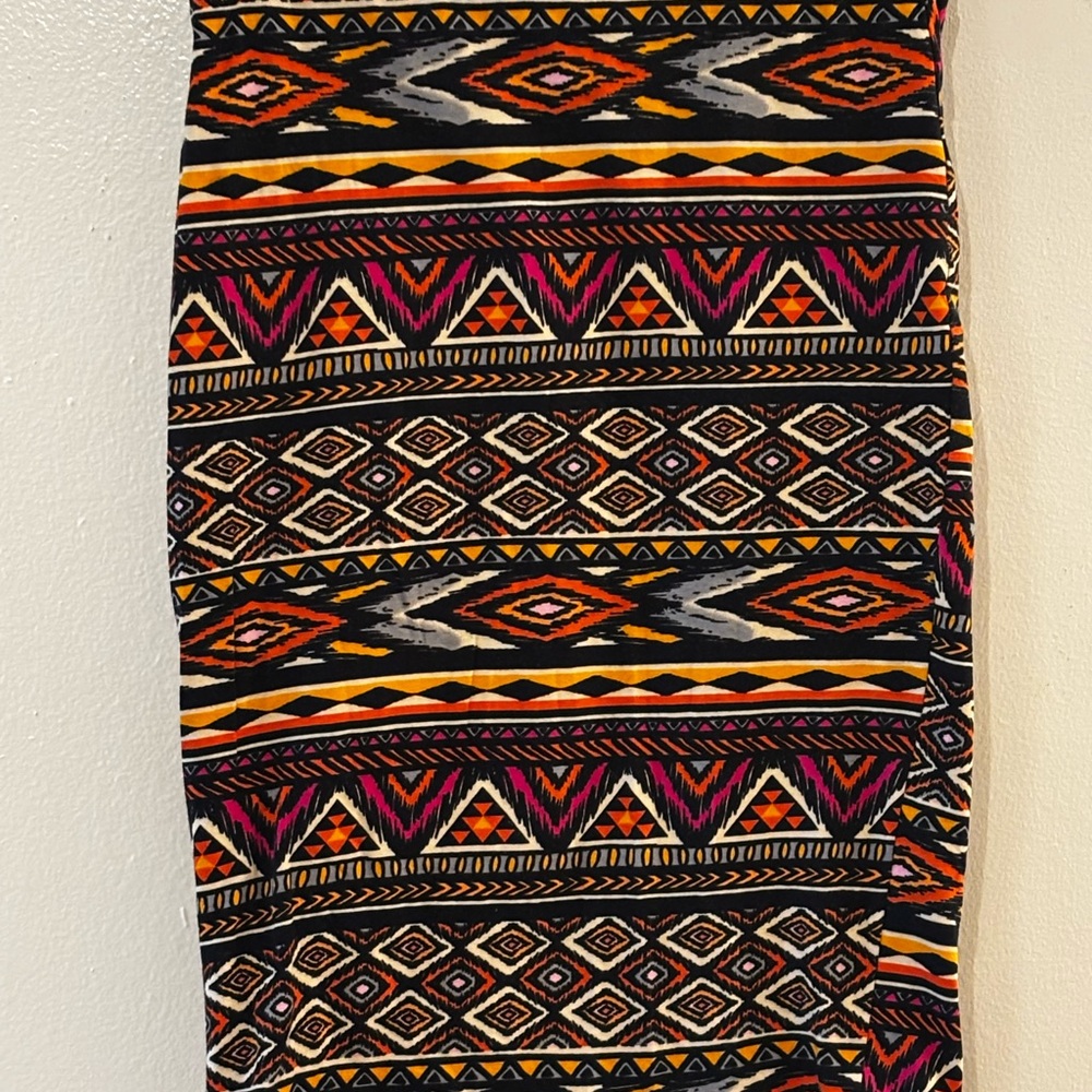 Iris Vibrant Tribal Pattern Pencil Skirt